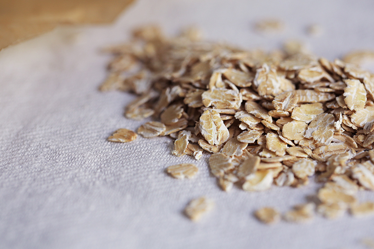oatmeal-flakes.jpg