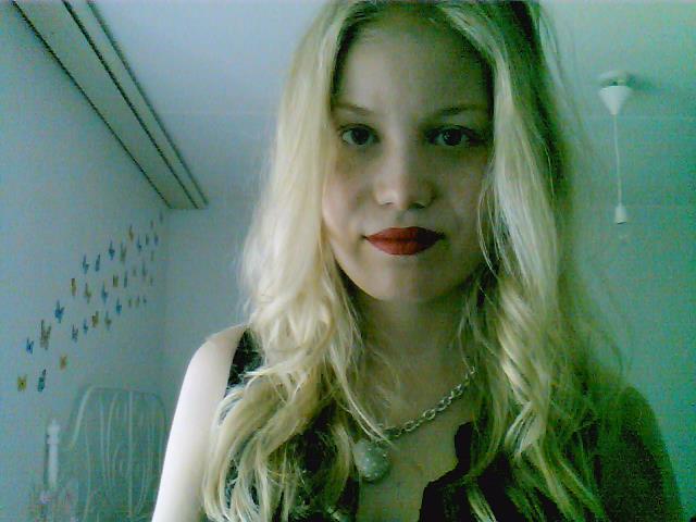 redlips2.jpg