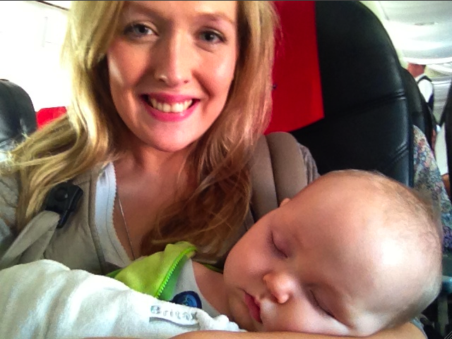 Vauvan kanssa lentokoneessa – Loxodon | Lily