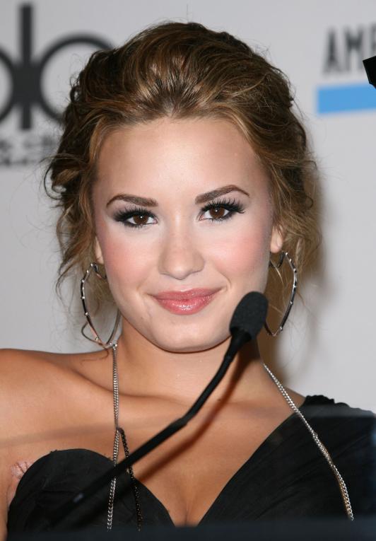 toolightdemi.jpeg