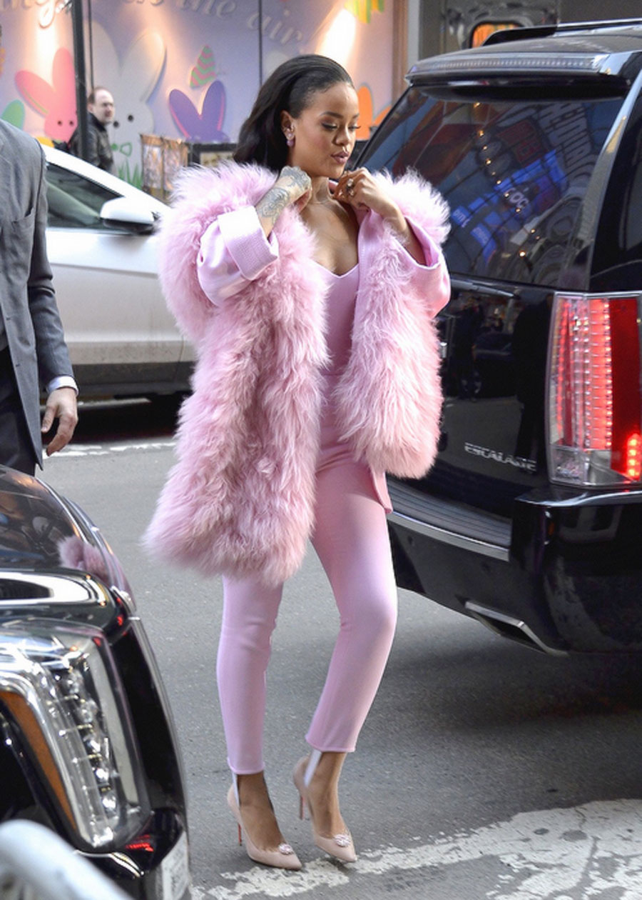 riri8_0.jpg riri8_0.jpg