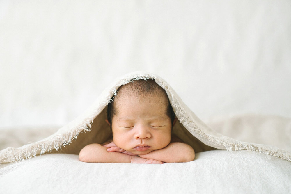 Miten saada vauva nukkumaan 9 tunnin yöunia – Haalistunut karttapallo | Lily