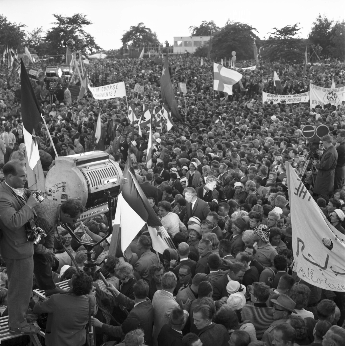 Hiljaisuuden muistit II: Minna Henriksson ja Araba Evelyn Johnston-Arthur: Festivaali 1962