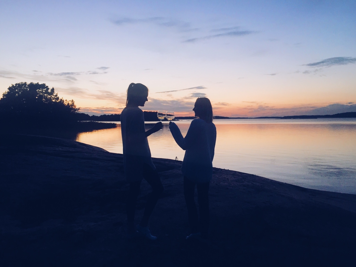 Elokuu // siirtymä