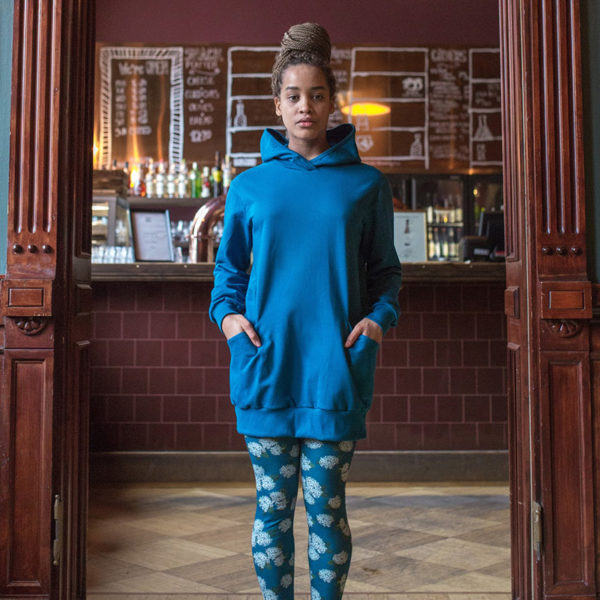 MELLI_2V5A4885-4-600x600.jpg
