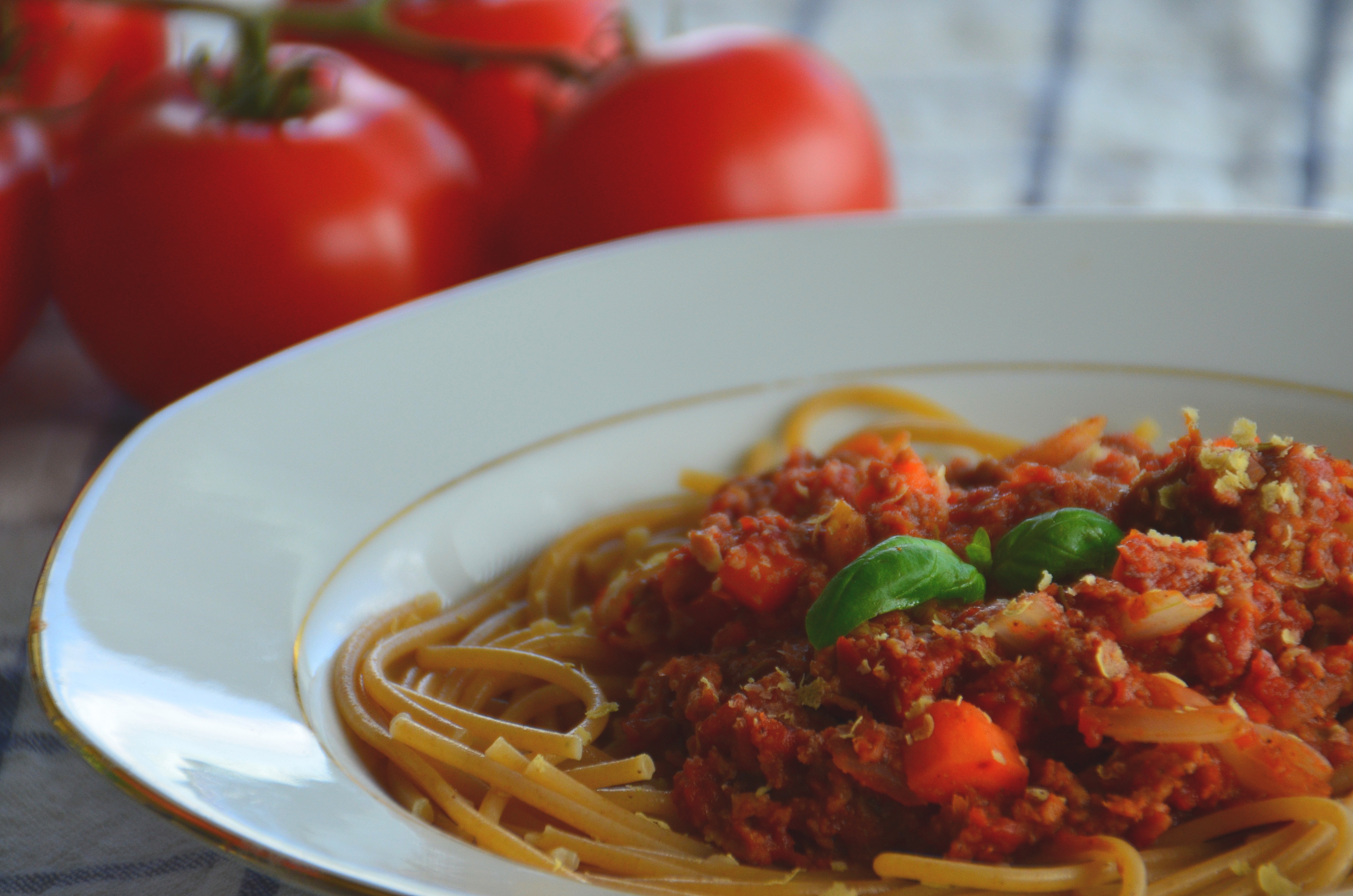 Nyhtönese  vegaaninen bolognese. – Vegepäiväkirjani | Lily