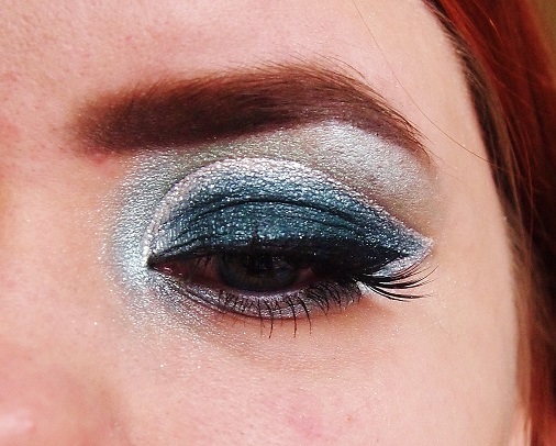 Anastasia Beverly Hills Subculture eye makeup blue