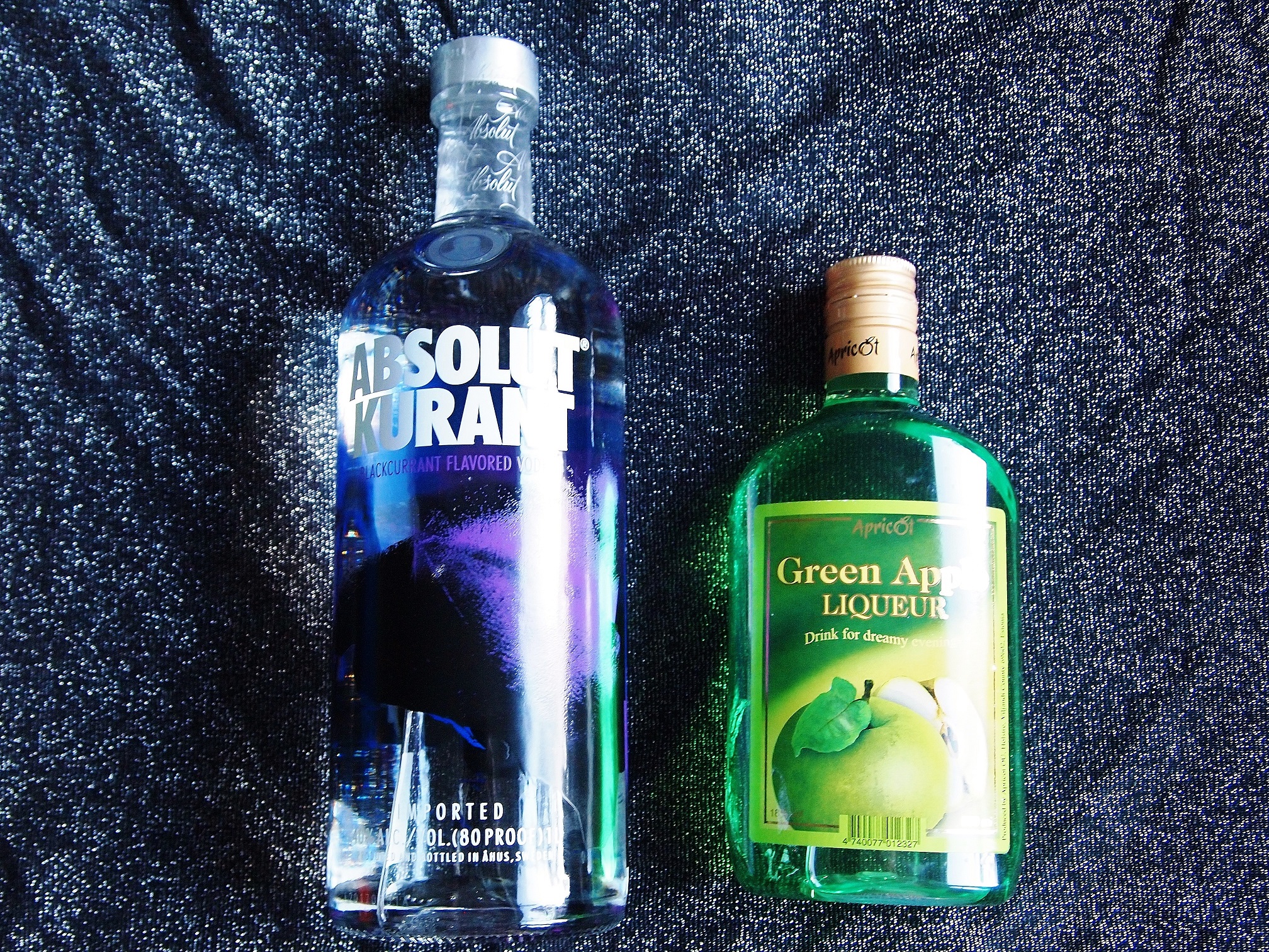 Absolut Kurant vodka, Apricot Green Apple Liqueur
