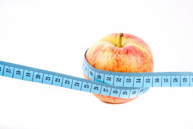 apple-with-measuring-tape-1462979825vbo (640x427).jpg