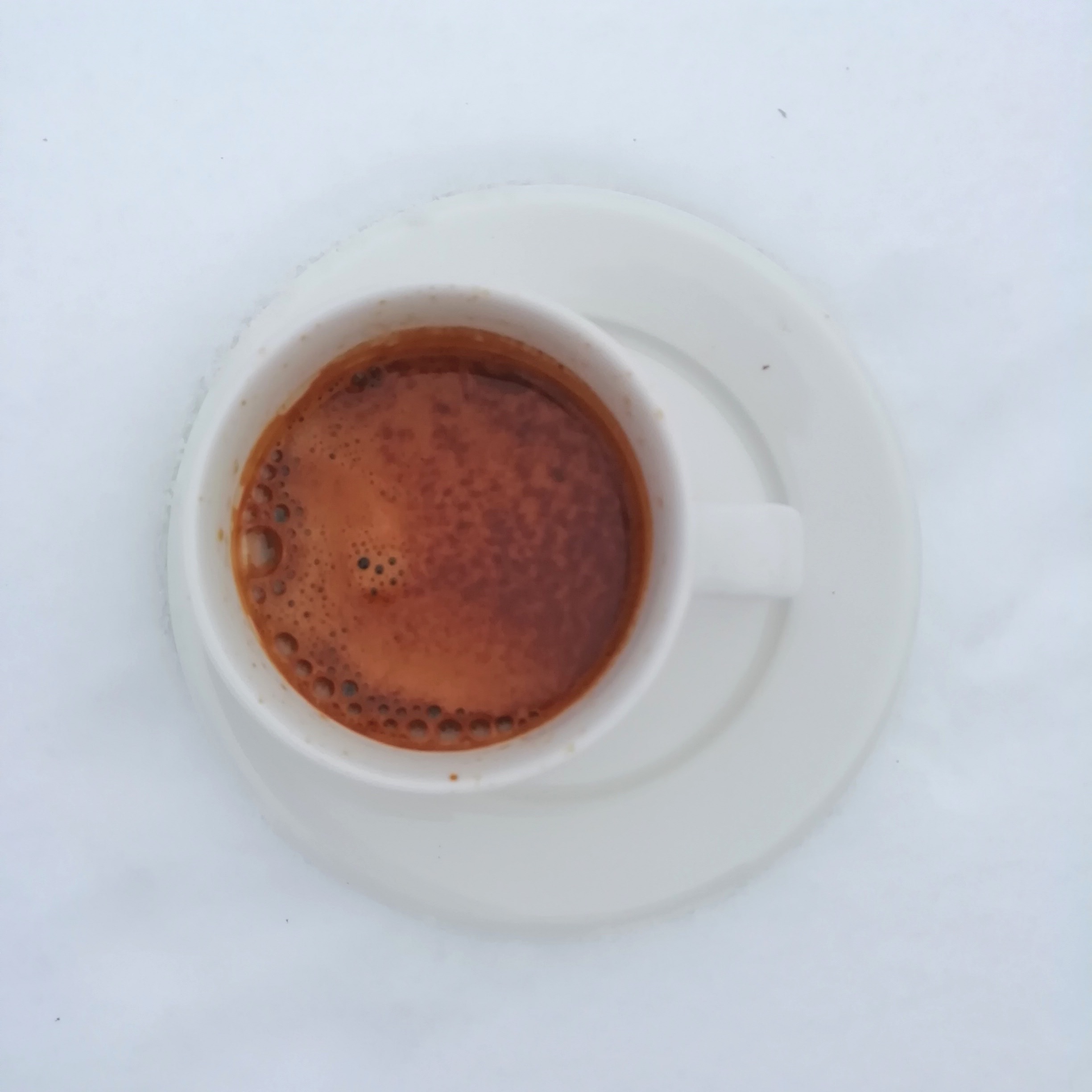 espresso lumessa ylhäältä.jpg