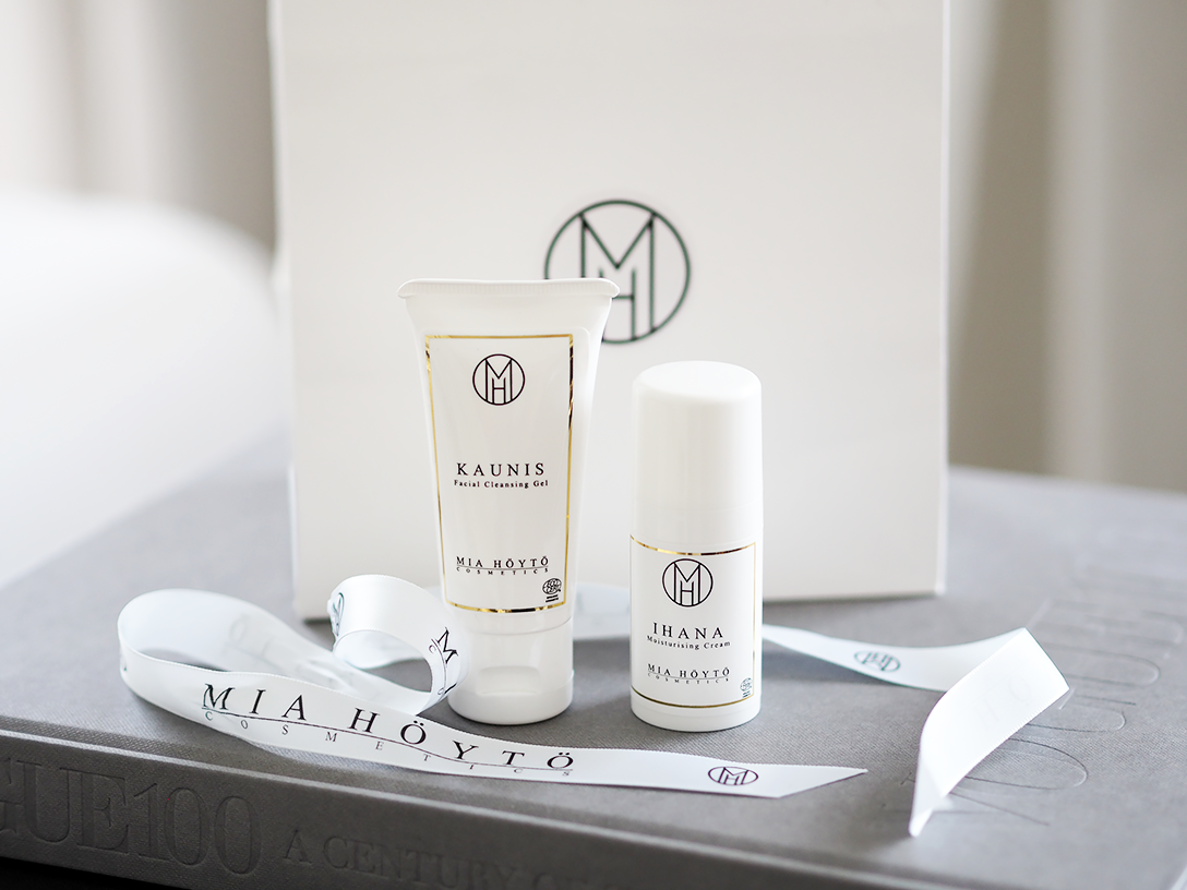Mia-Höytö-Cosmetics2.png