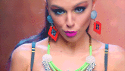 cher22.gif