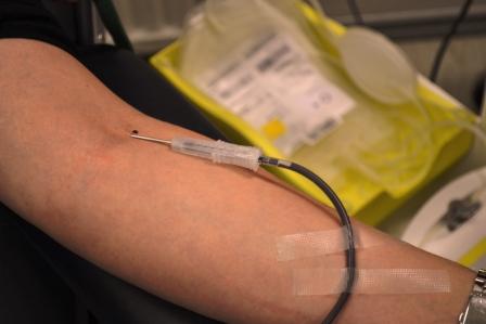 Verenluovutus/ Blood donation