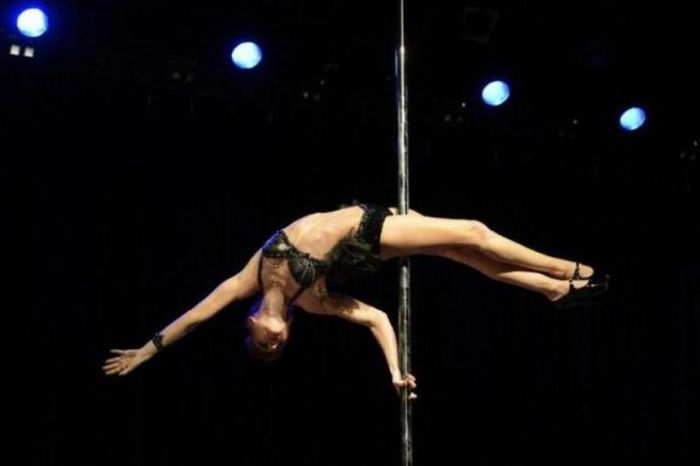 pole_dance-0001.jpg