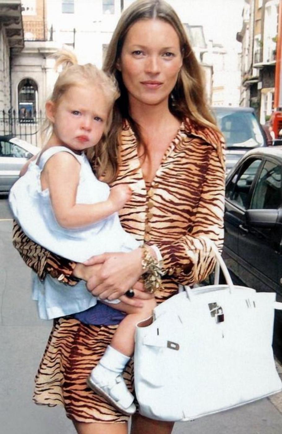 kate_moss_and_lila.jpg