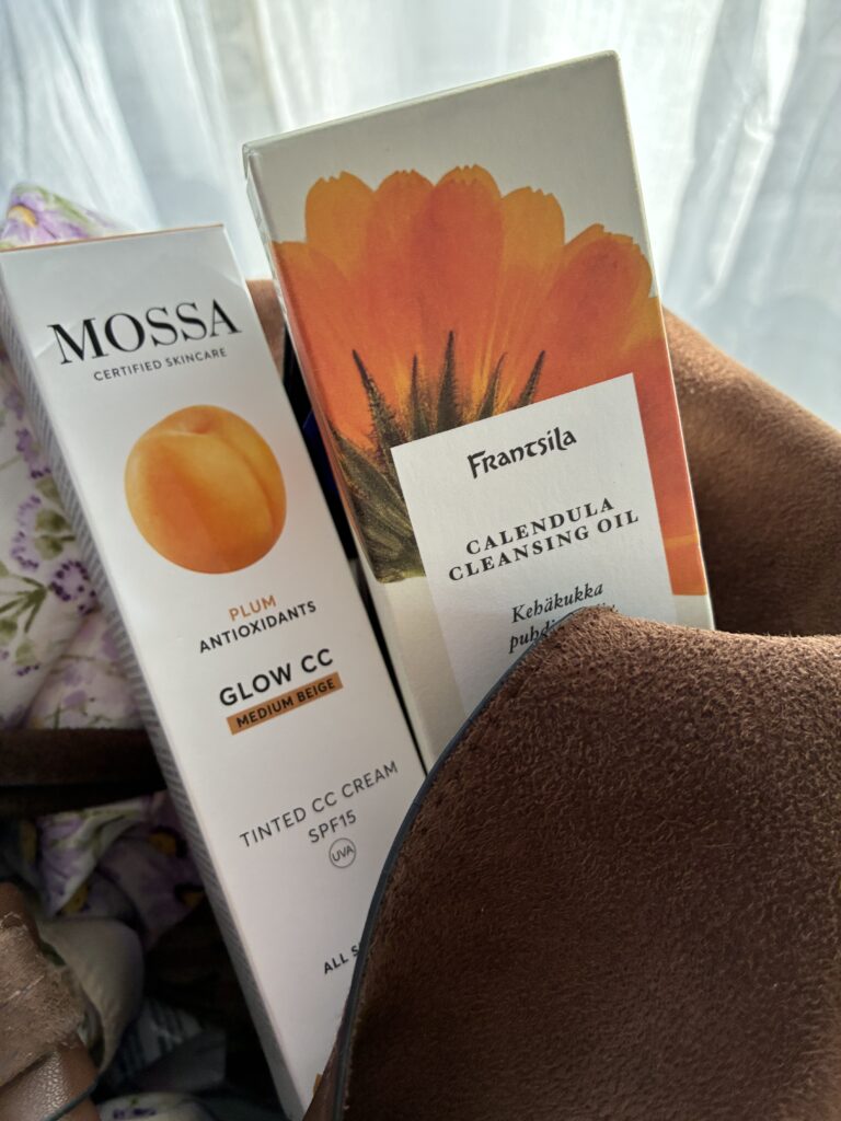 Uutta ja vanhaa luonnonkosmetiikkaa