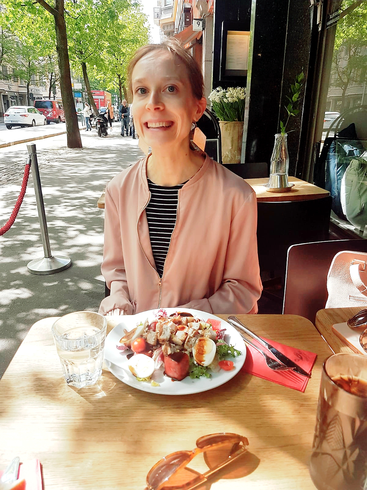 Helsingin parhaat salaatit ja lounas terassilla – Kotona kaupungissa | Lily