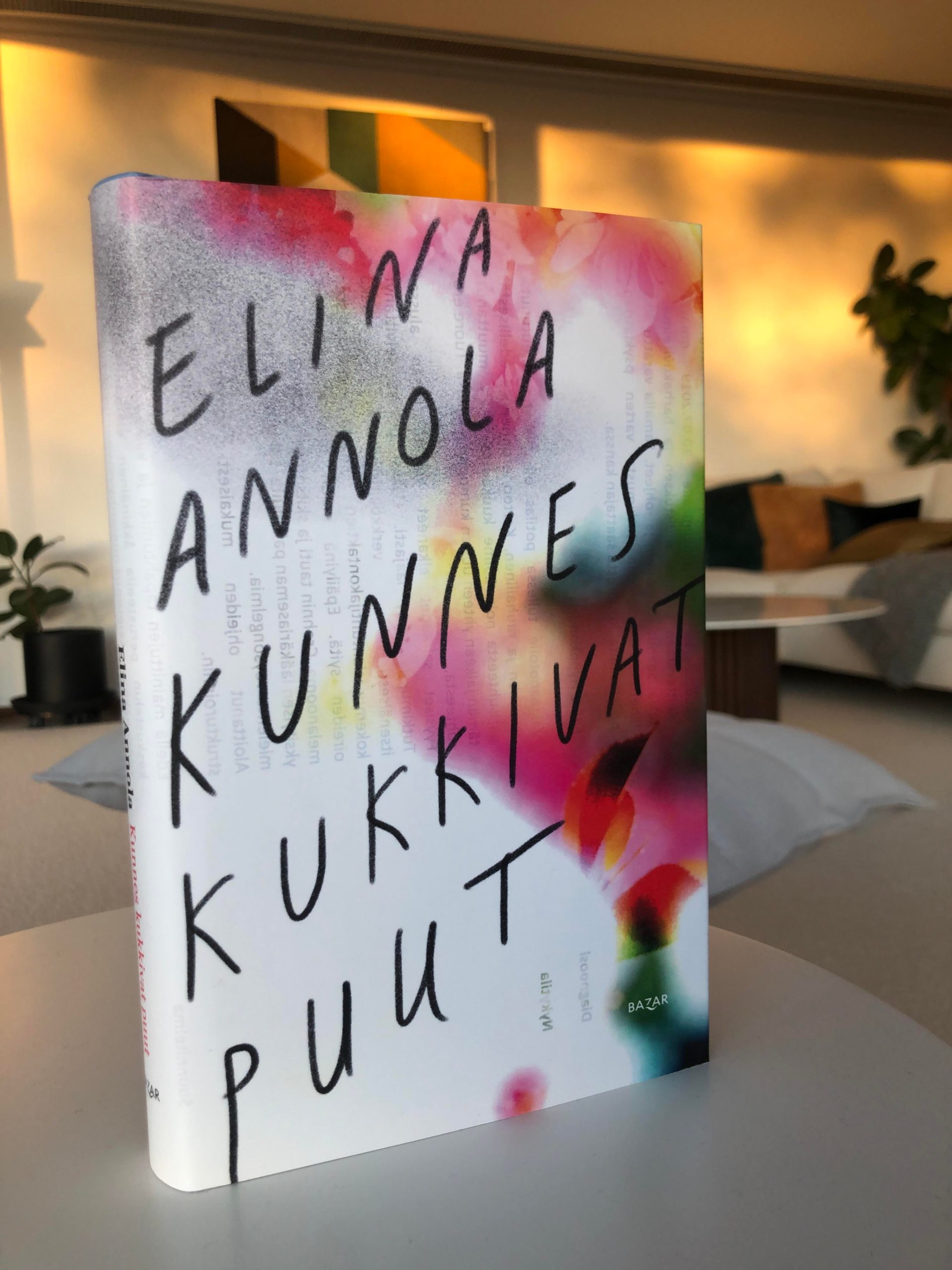 Kunnes kukkivat puut -kansi