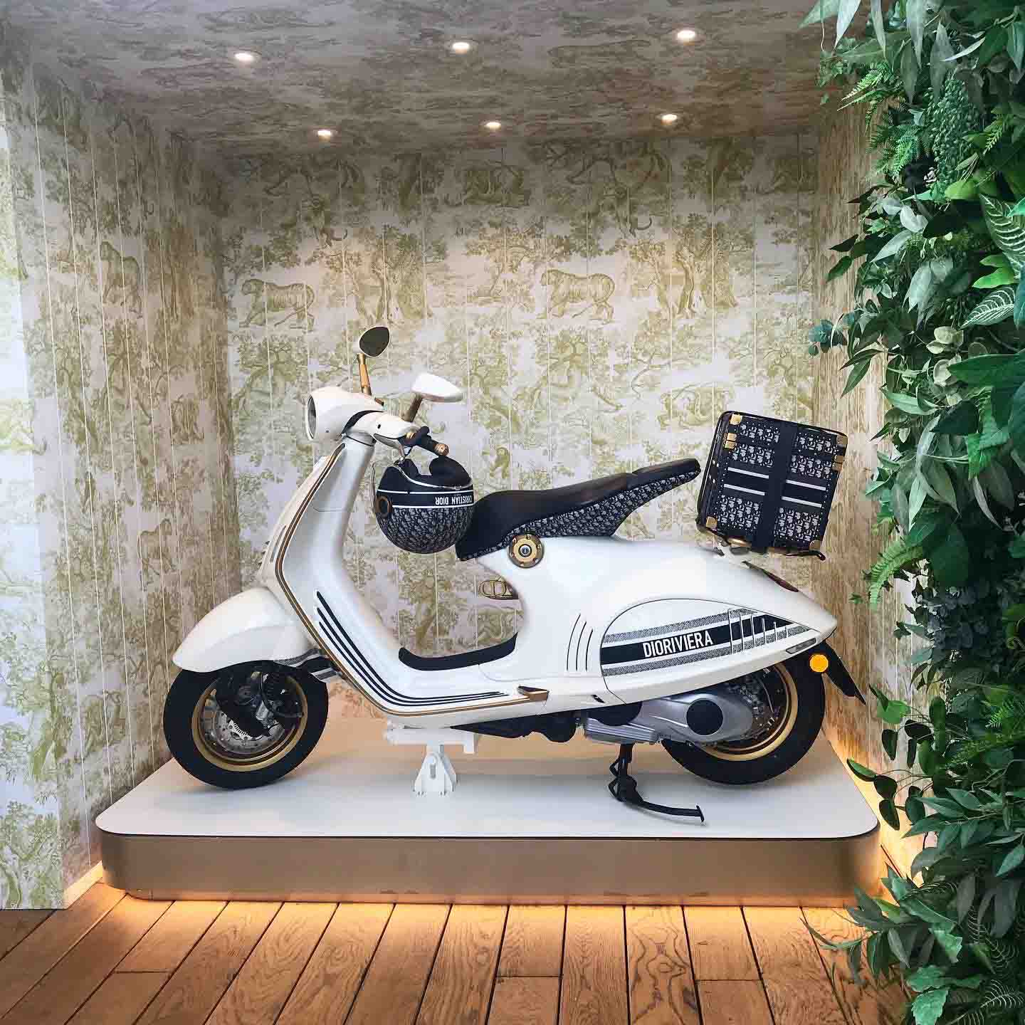 Christian Dior 946 just arrived at the shop. : r/Vespa