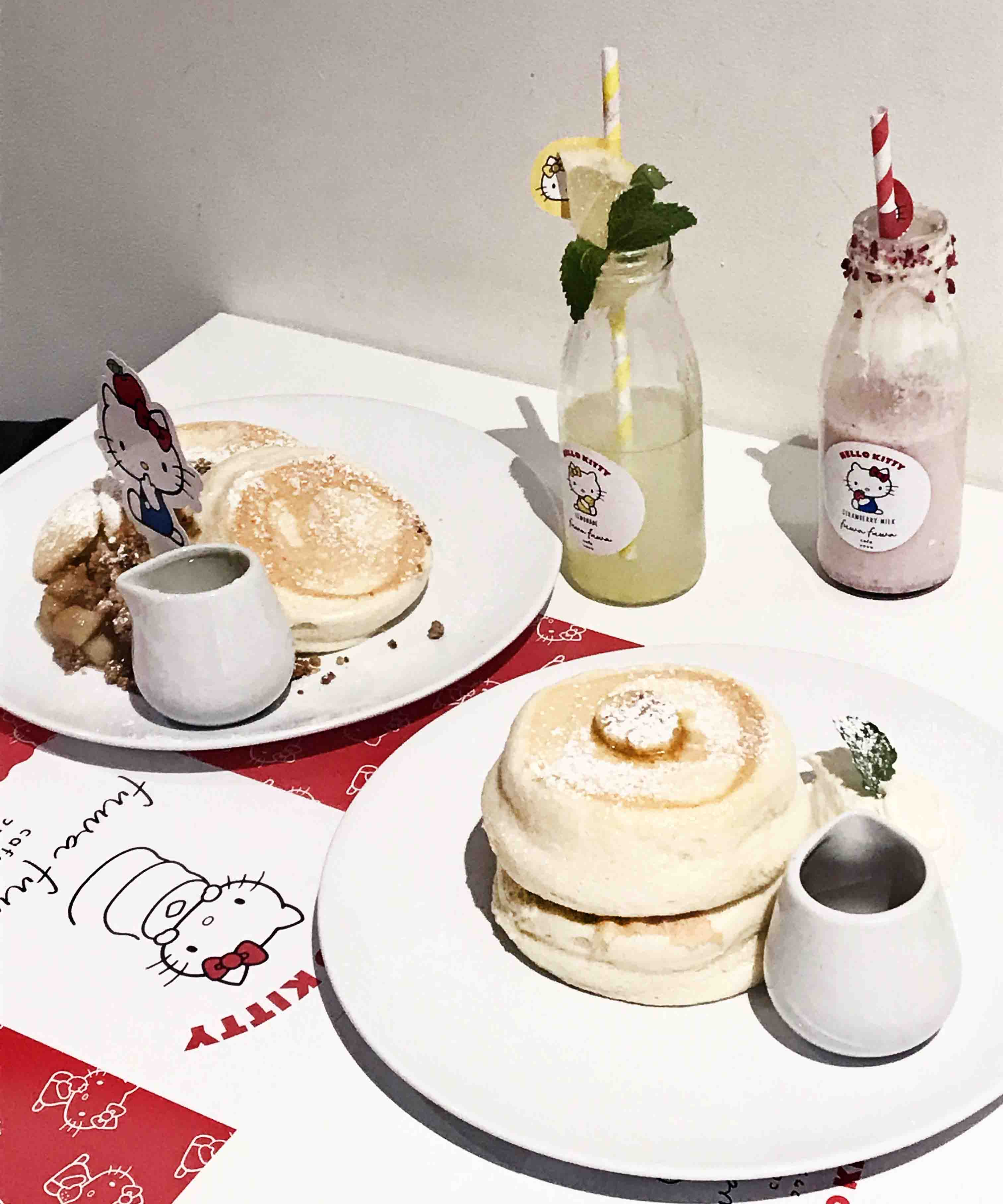 Fuwa Fuwa Japanese Soufflé Pancakes Featuring Hello Kitty – Rosana Eats |  Lily