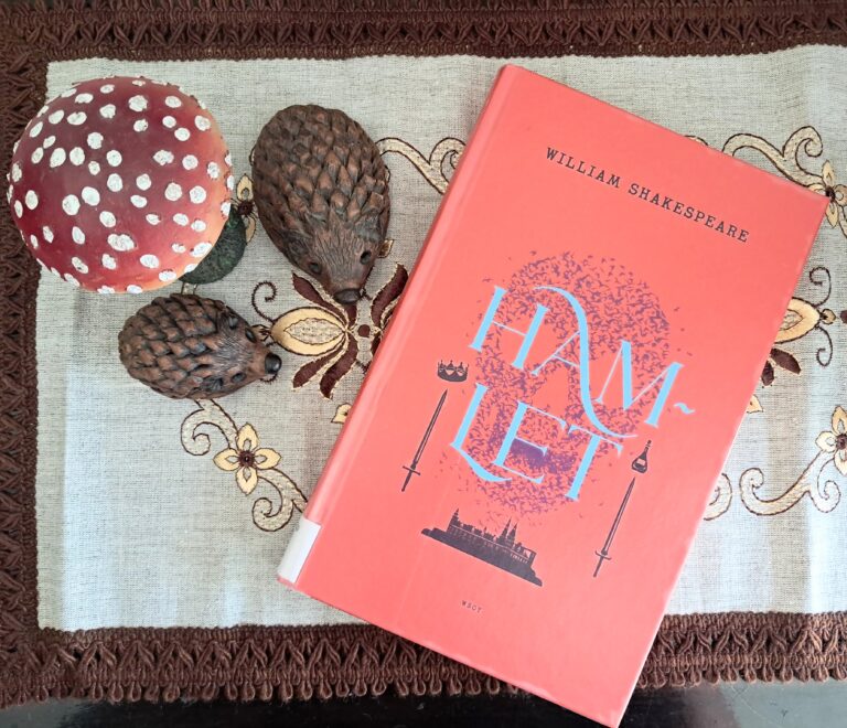 William Shakespearen Hamlet on traaginen ja hauska