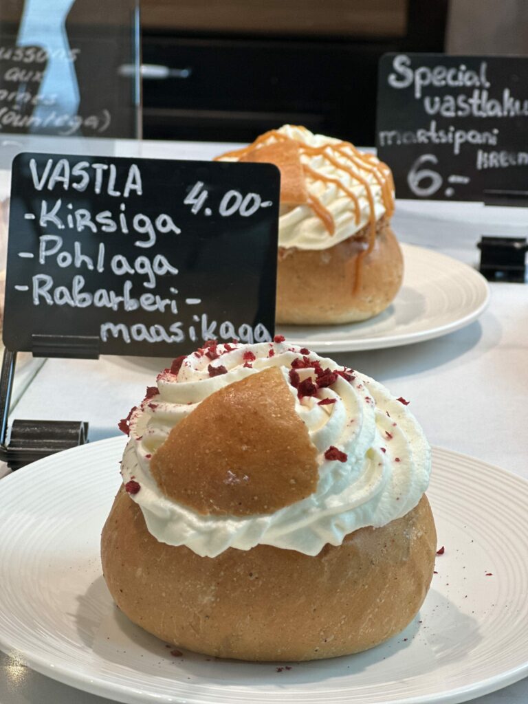 Laskiaispullat maistuvat Tallinnassa