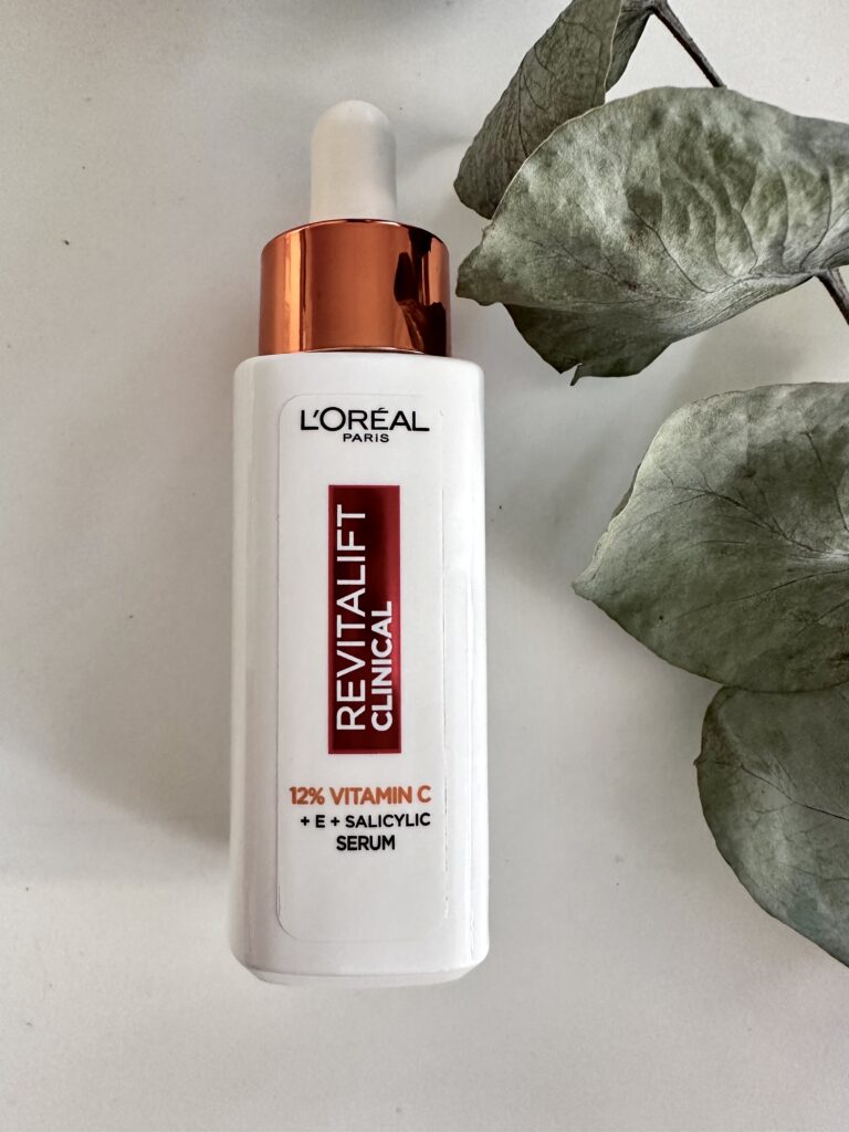 Paras heleyttävä seerumi l’oreal