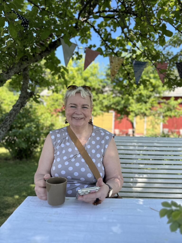 Tiina Bladhin puutarhassa