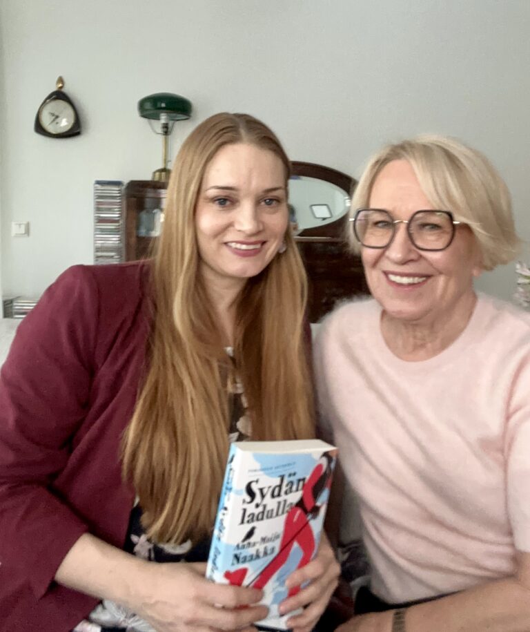 Sydän ladulla -kirjassa on seikkailua ja ihmissuhteita –  katso video