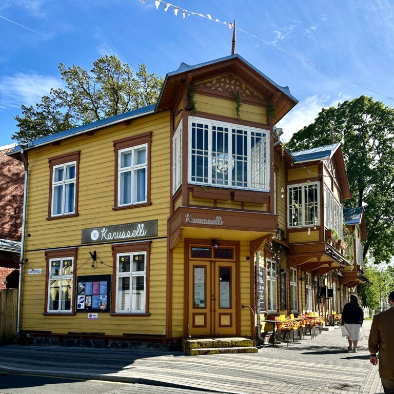 Pärnu, sympaattinen pikkukaupunki