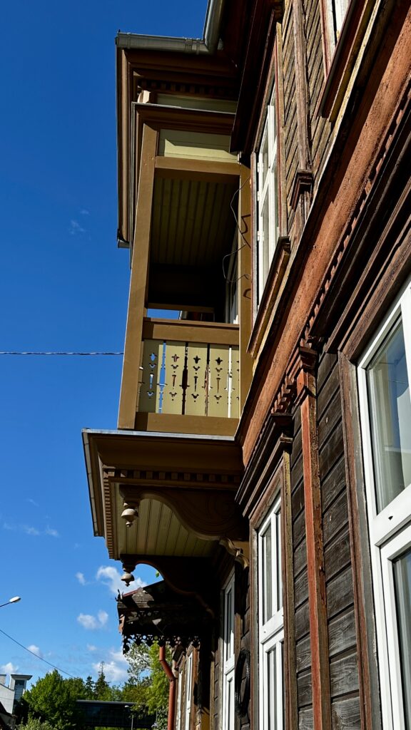 pärnu-puutalon-yksityiskohtia