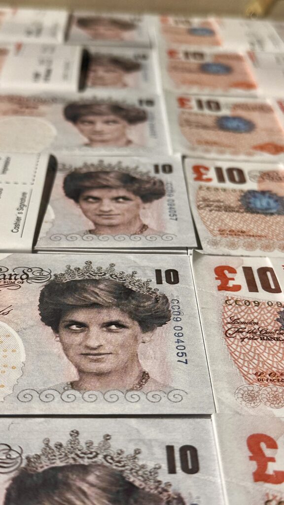 banksy-diana-rahat